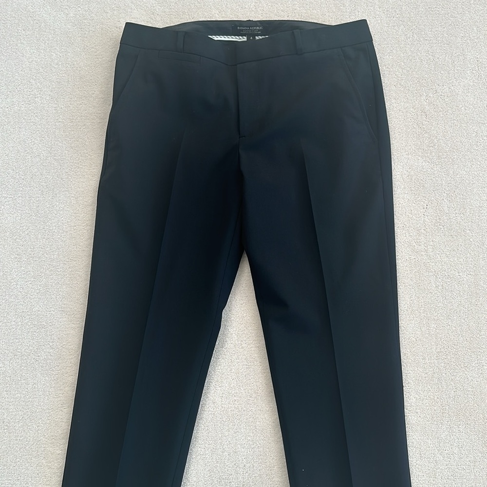 Banana Republic Harper-Fit Lightweight Wool Straight Leg Pant